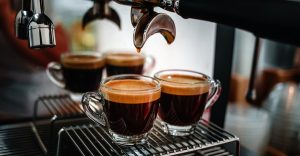 Mengapa Kopi Espresso Begitu Populer di Kalangan Pecinta Kopi?